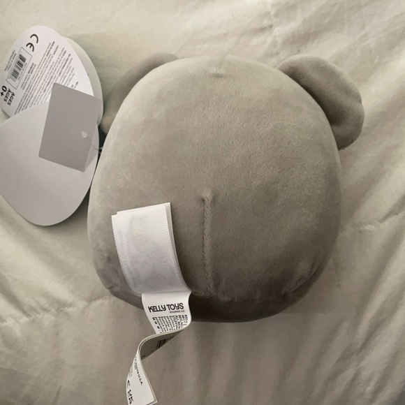 Rosa Squishmallow - Picture 2 of 3